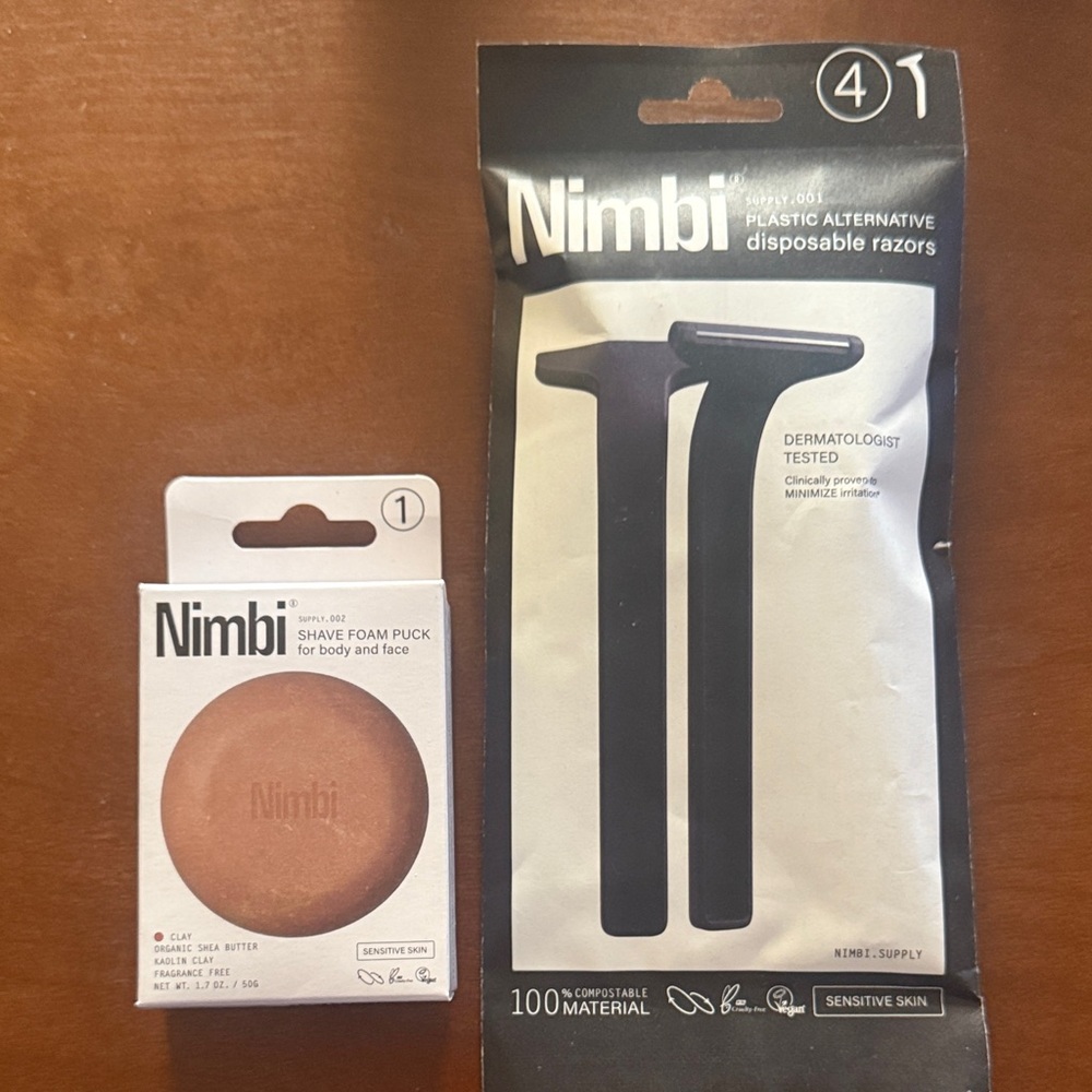 Shave Foam Puck and Disposable Razors Set - Black and Brown